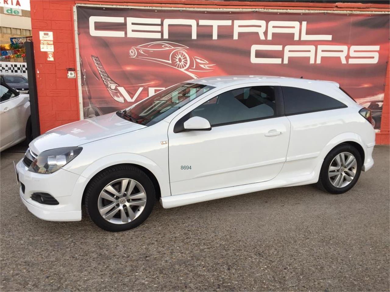 Opel Astra Gtc Sportive 1 6 Turbo 149 Kw 200 Cv Start Stop 2014