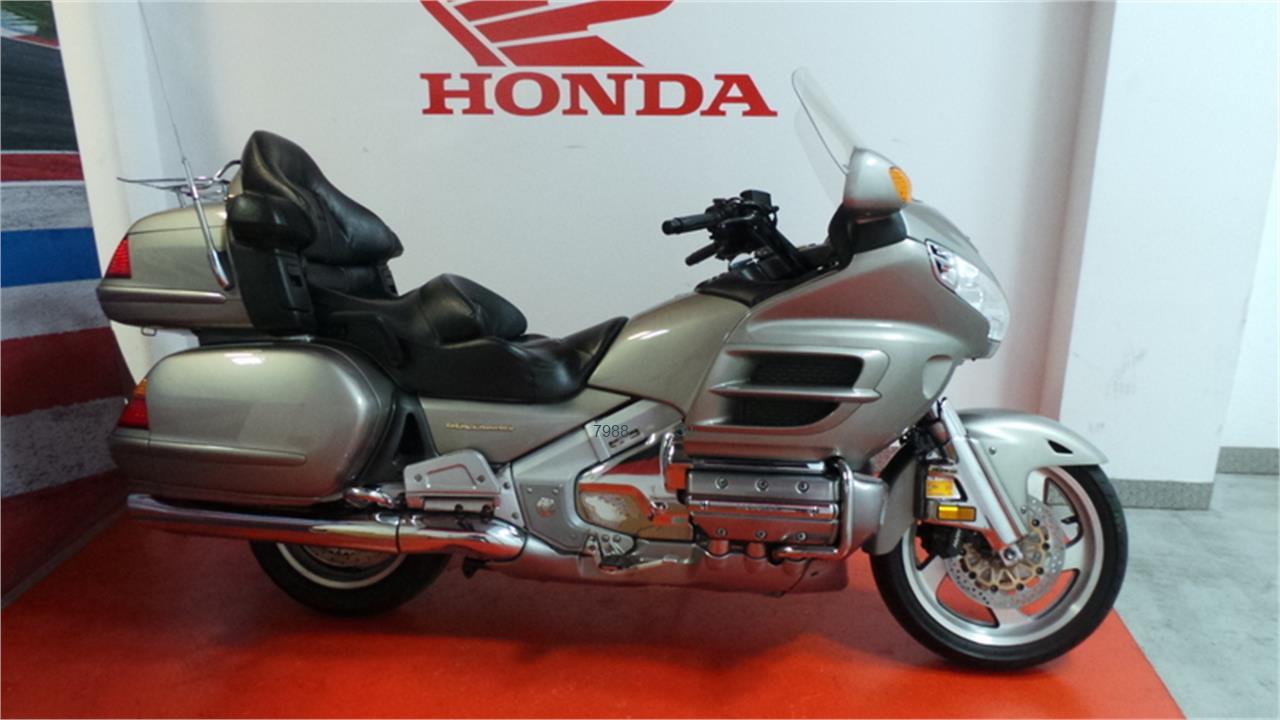 HONDA GL 1800 GOLDWING